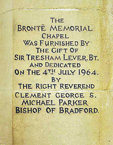 Табличка в часовне Бронте Табличка в часовне Бронте